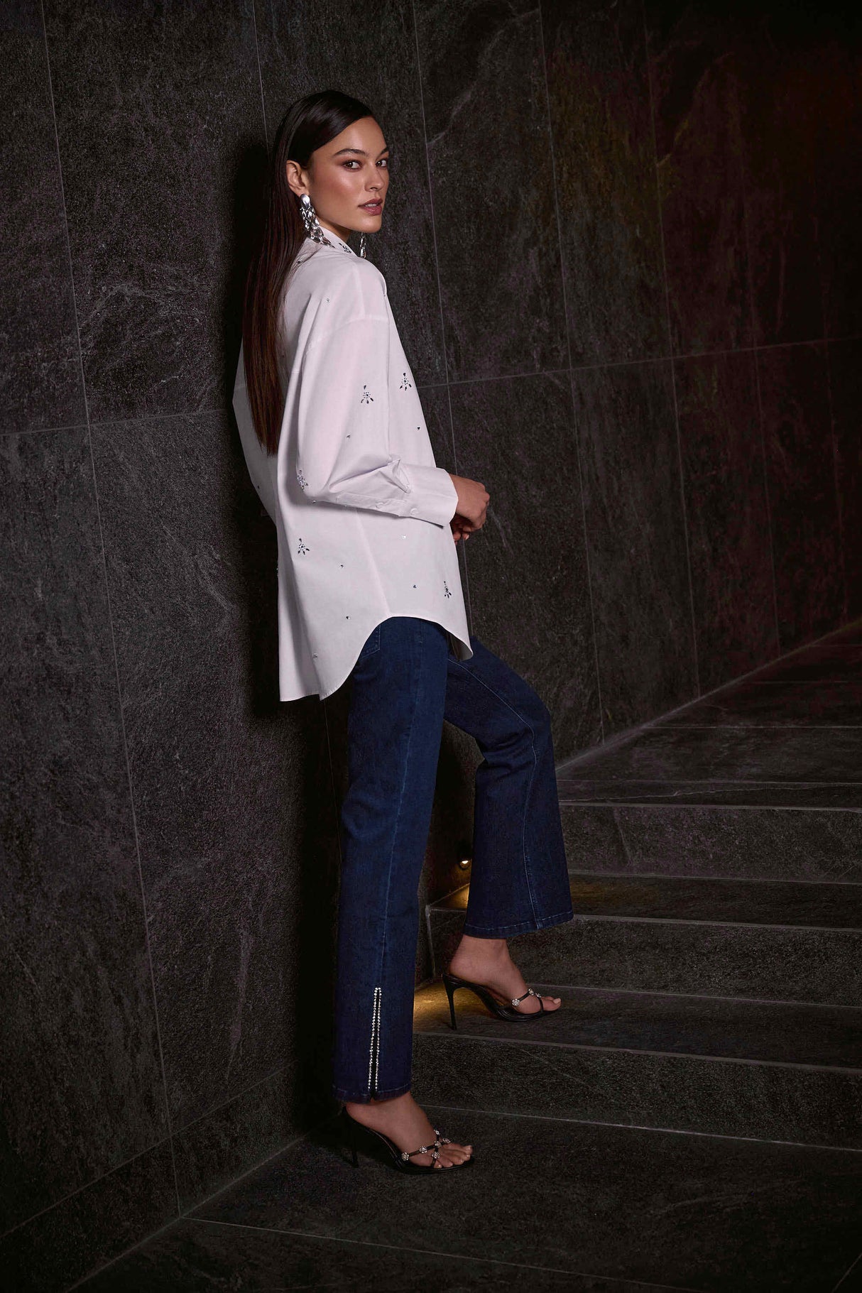 JOSEPH RIBKOFF, 254917, Classic Straight Leg Jeans with Rhinestone Hem