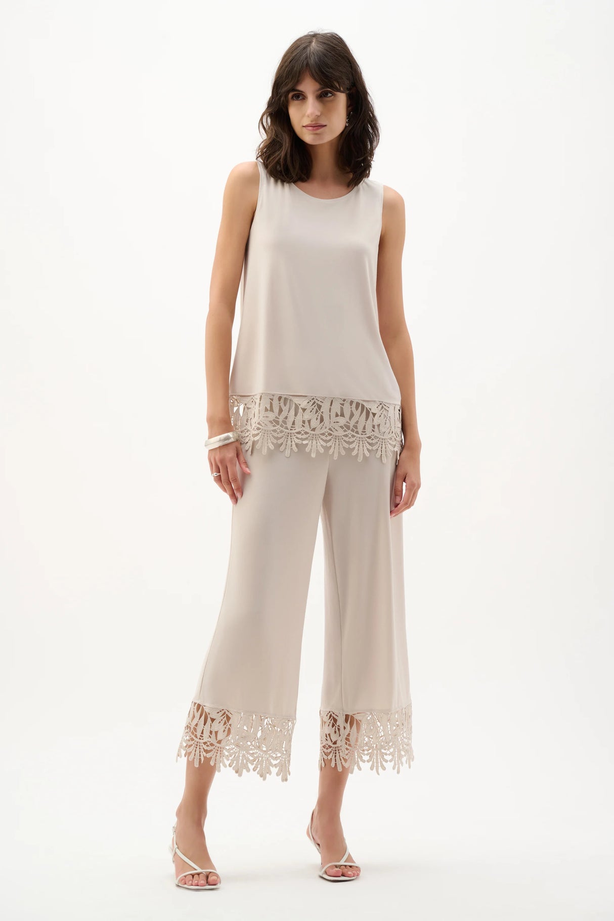Knit Culotte Pants With Lace Hem 262095