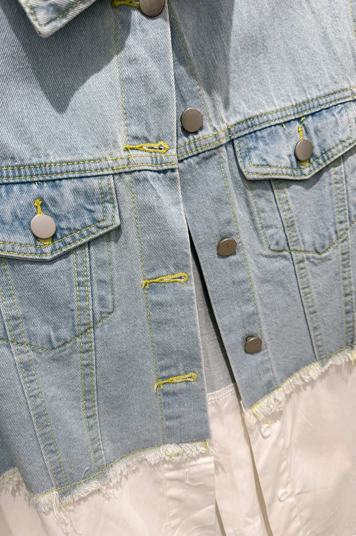 RYAN WAYNE JEAN/WHITE JACKET