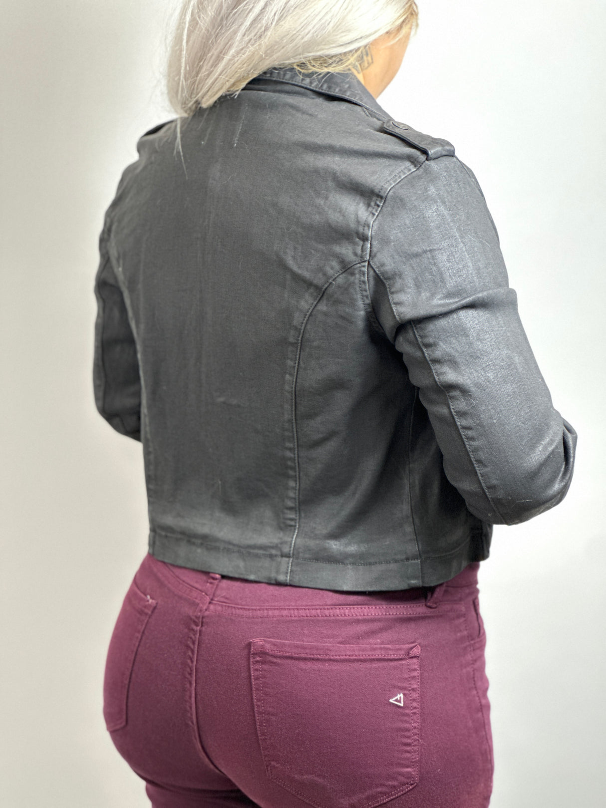 HIDDEN BLACK JACKET RWA0463