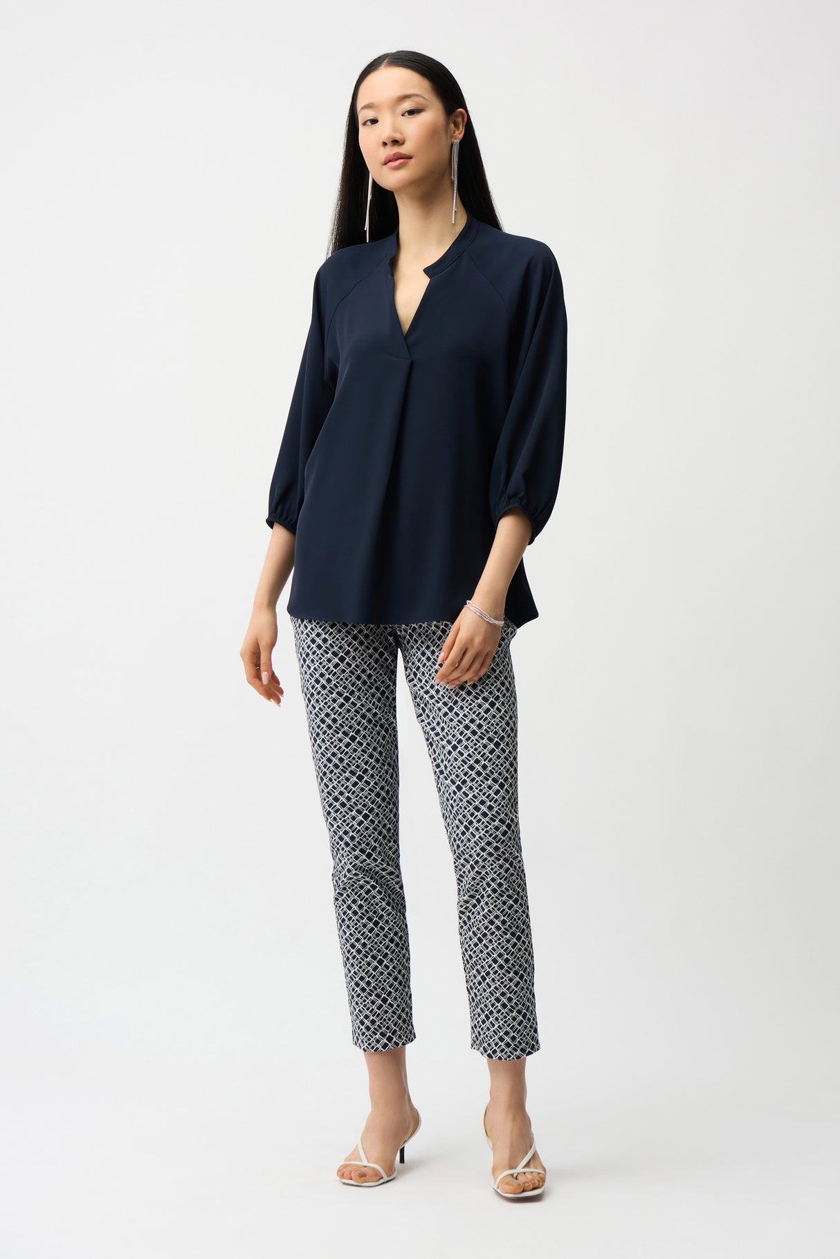 Geometric Jacquard Pull-On Slim Fit Pants 261225