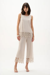 Knit Culotte Pants With Lace Hem 262095
