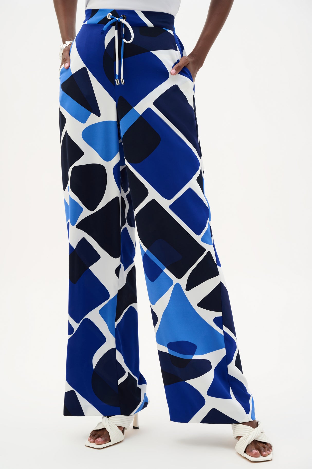 Woven Geometric Wide Leg Pull-On Pants 262155