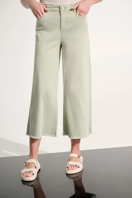Joseph Ribkoff Goldie | Featherweave Denim Wide Leg Cropped Jeans 262918