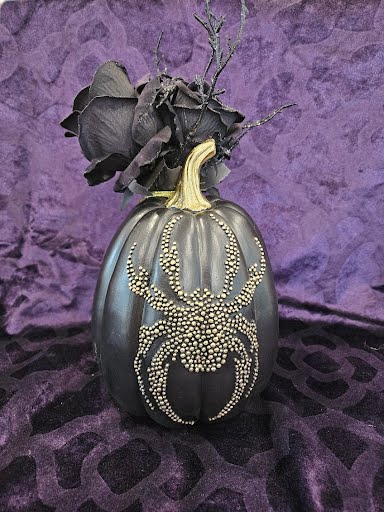 Black Pumpkin with Spider 2240