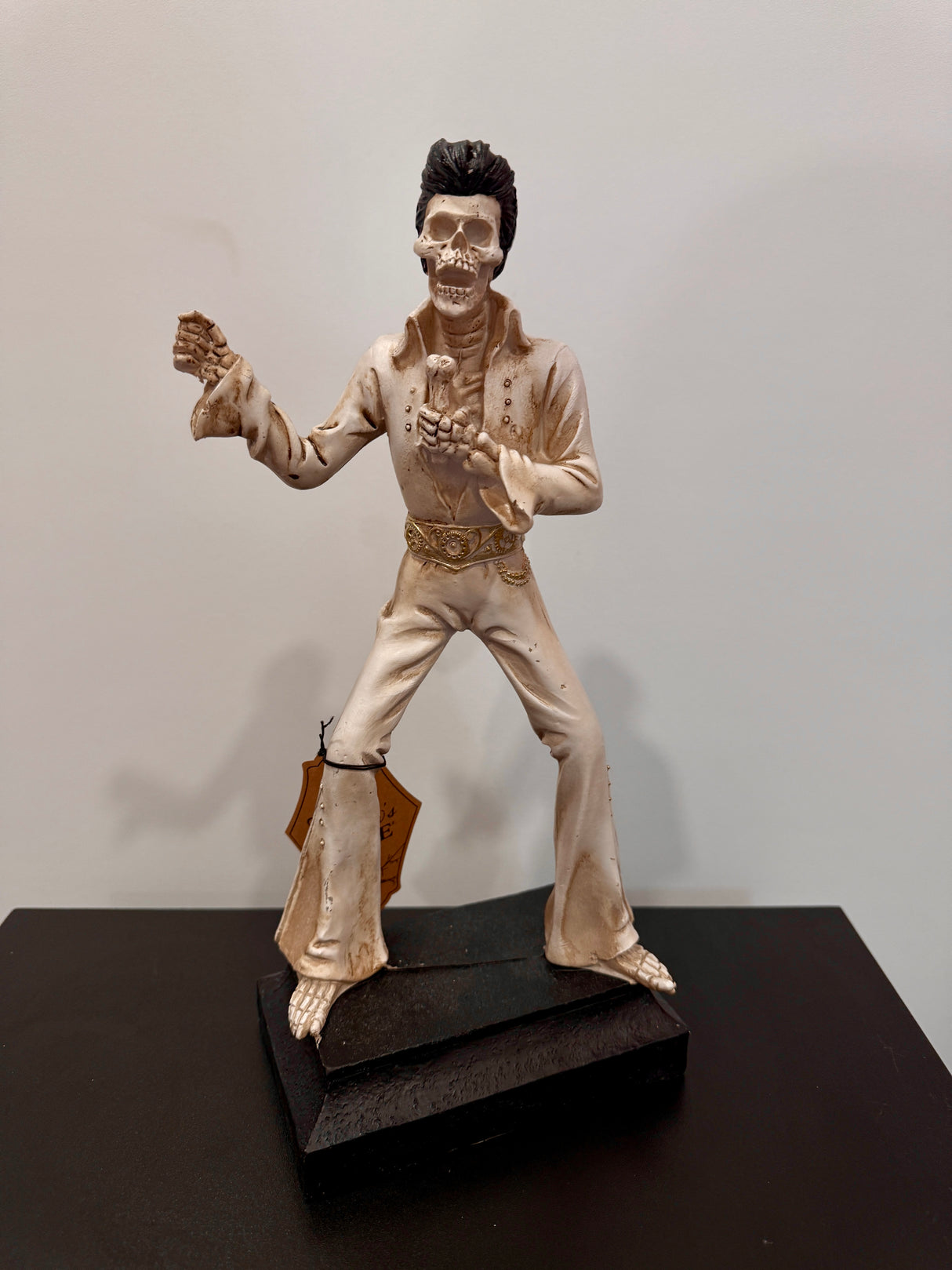 Skeleton Elvis Figurine – Halloween Rock ’n’ Roll Décor