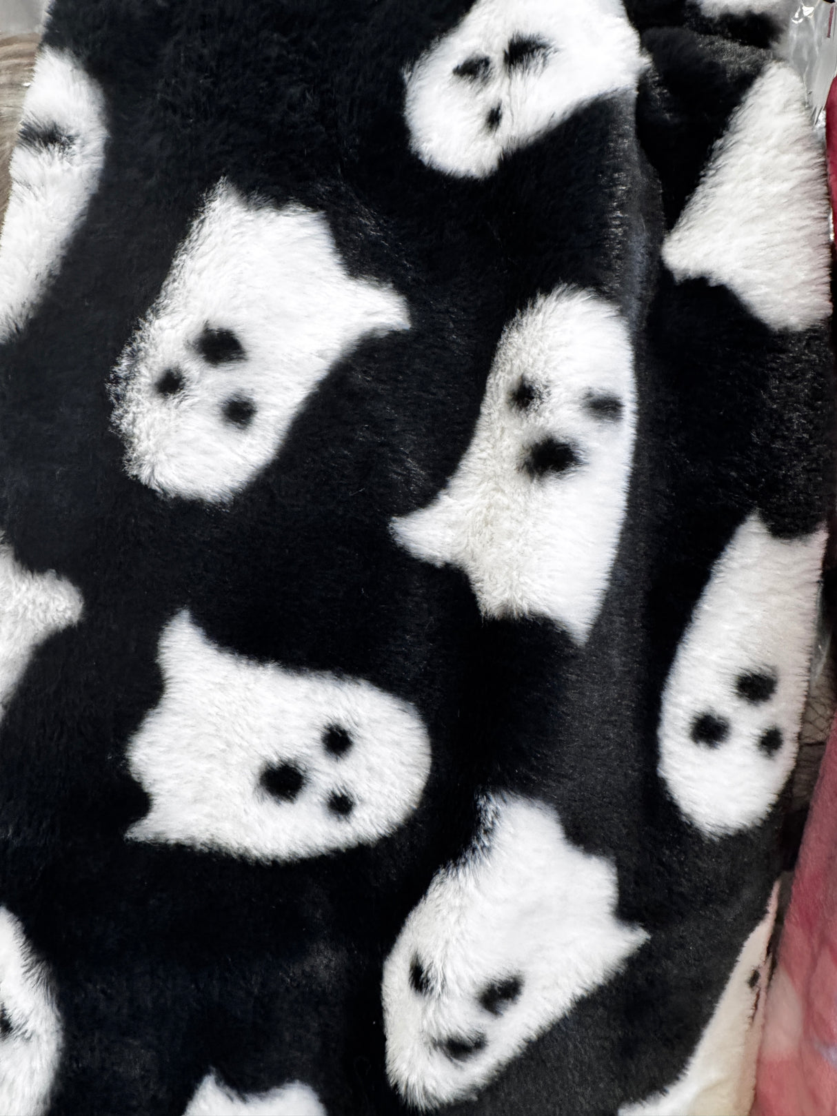 Ghost Print Faux Fur Halloween Throw Blanket – 50" x 70"