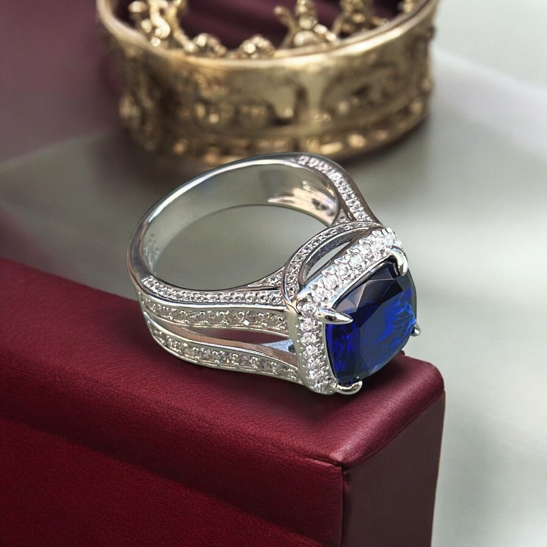 ROYAL ELEGANCE Ring Size 7 - The Art of Brilliant Elegance
